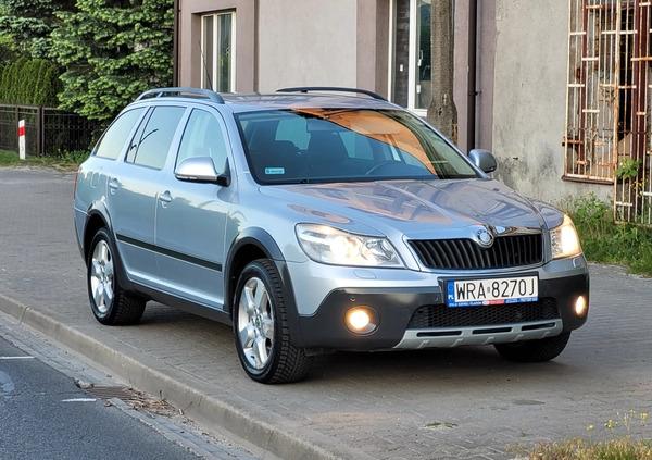 Skoda Octavia cena 30900 przebieg: 226000, rok produkcji 2010 z Pionki małe 781